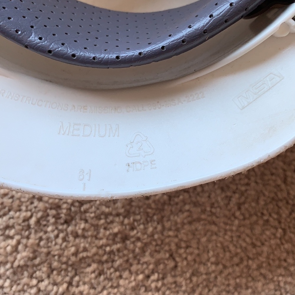 Construction hat - image 2